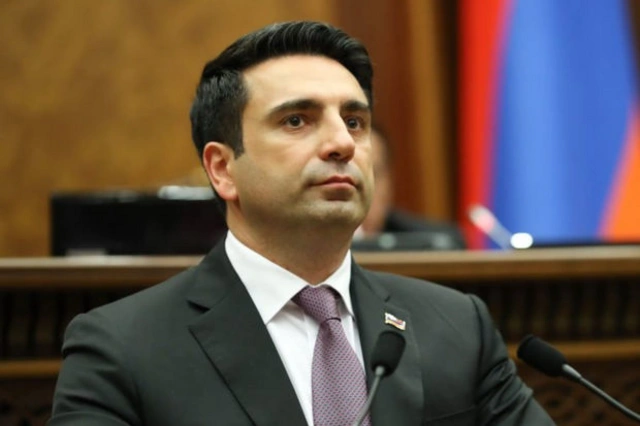 Ален Симонян: Процесс по мирному договору между Баку и Ереваном должен быть завершен очень скоро